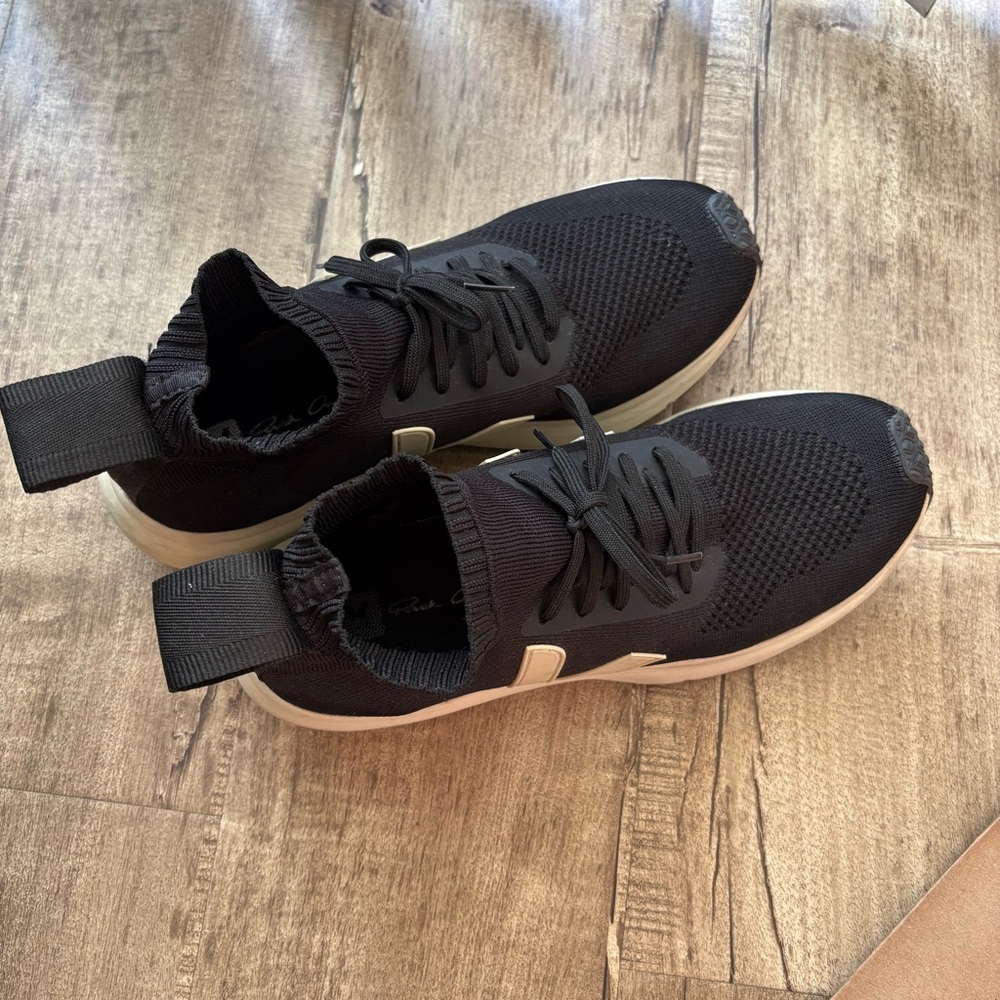 Rick Owens x Veja Sneakers - Picture 4 of 9